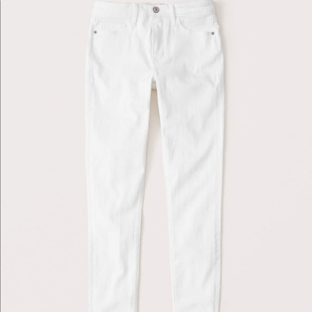 Abercombie & Fitch Jeans in white  25W 29L